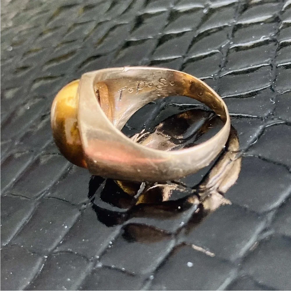 10k Gold Tiger’s Eye Solitaire Signet Estate Ring